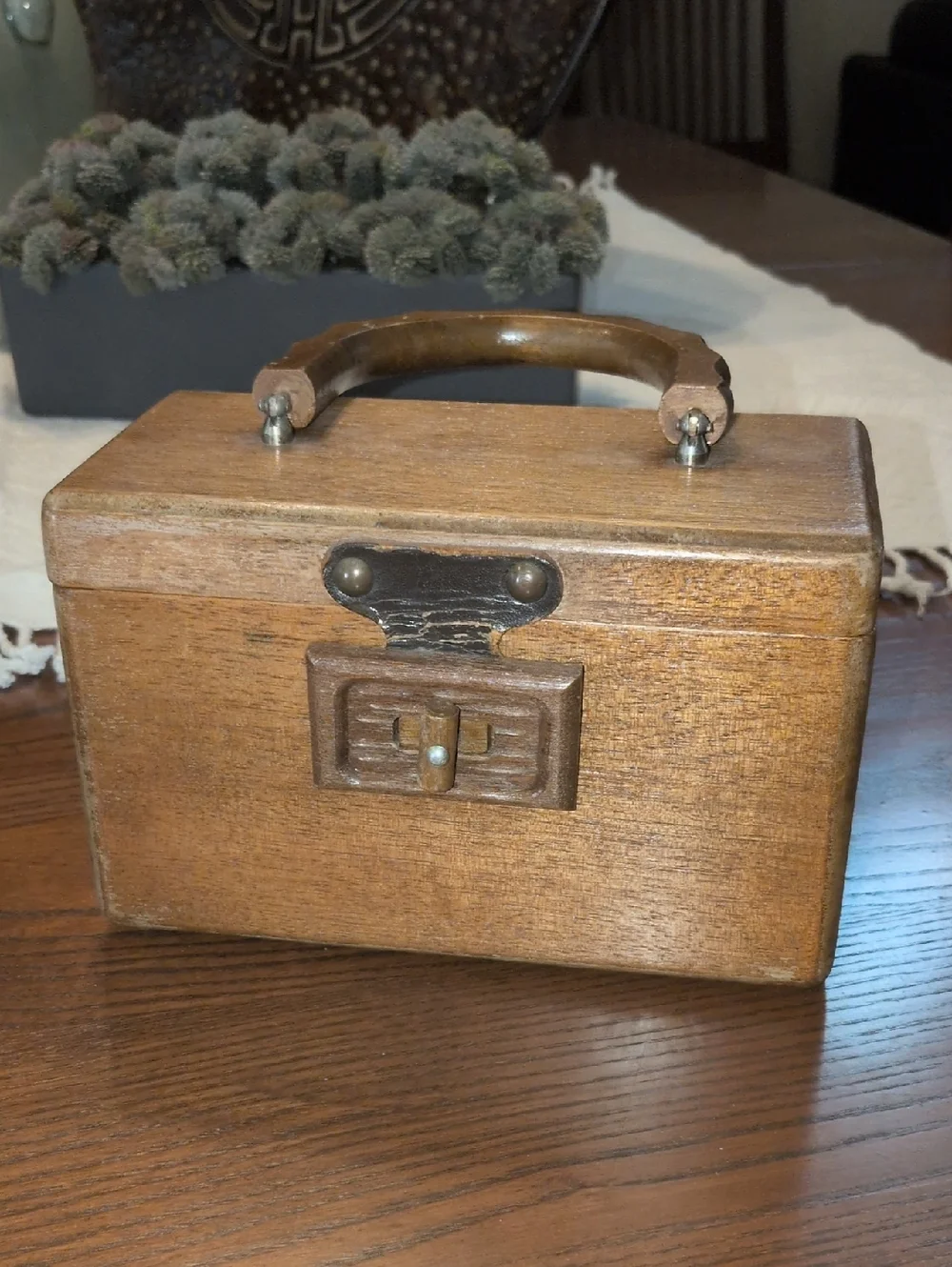 Darling Forsum Vintage Wooden Box Hangbag with Handle - Picture 2 of 11